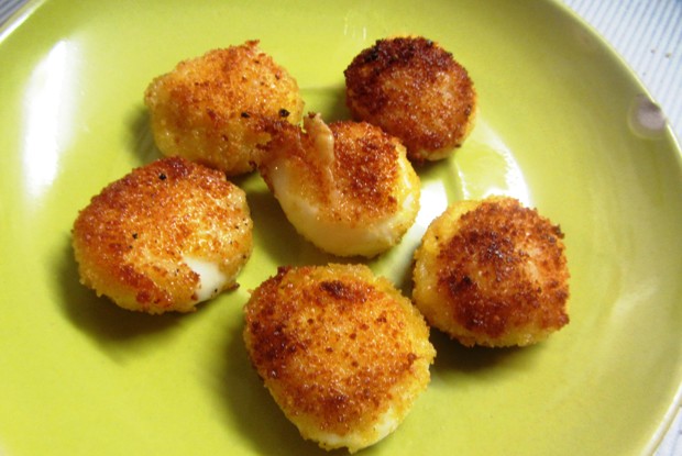 Жареные шарики из моцареллы