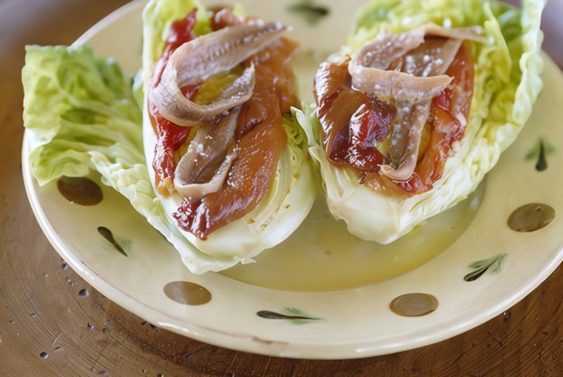 Жареные сладкие перцы с анчоусами и оливковым маслом