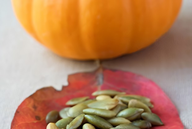 Жареные тыквенные семечки в остром перце