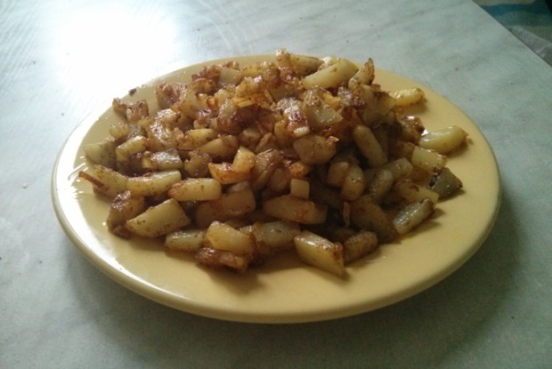 Жареный картофель с карри