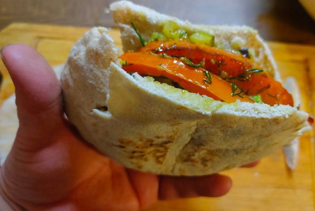 Жареные овощи в пите