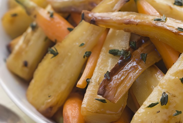 Жареный пастернак с петрушкой