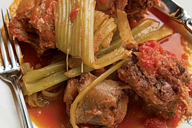 Жаркое из бычьих хвостиков