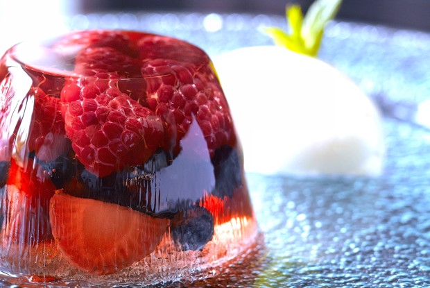 Желе из розового вина