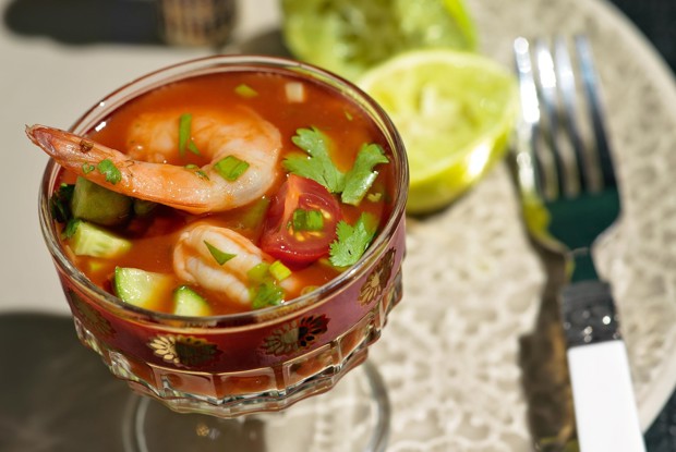 Жидкий салат с креветками