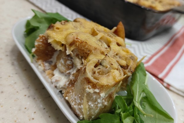 Запеченные блины с жюльеном