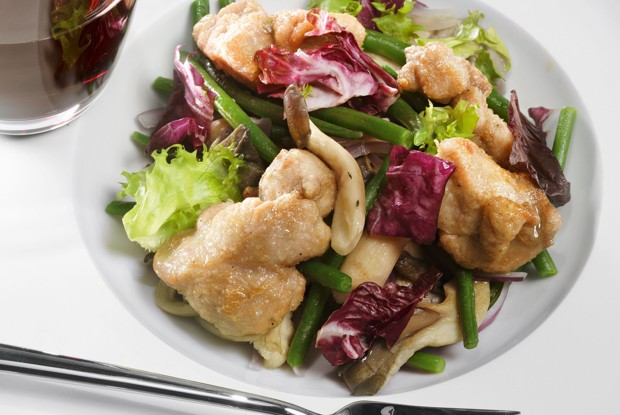 Зобная железа с вешенками и зеленой фасолью