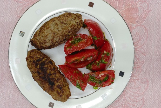 Зразы мясные с начинкой из яиц