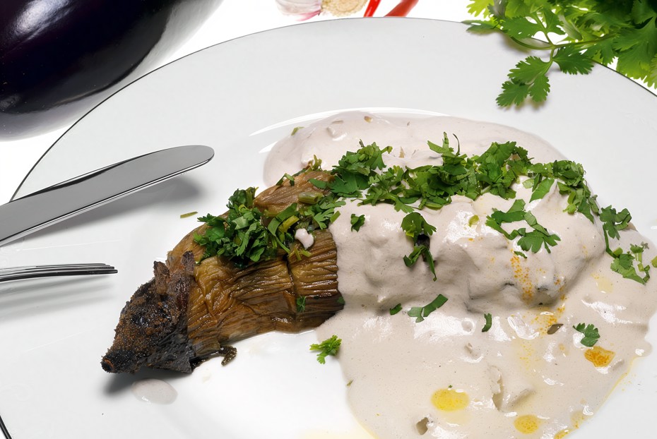 Фото рецепта Баклажаны с соусом бажи