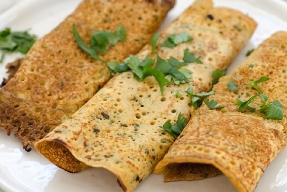 Фото рецепта Безглютеновые блины пудла из нутовой муки