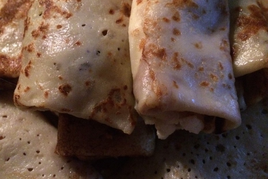 Фото рецепта Блины тонкие на кипятке и молоке