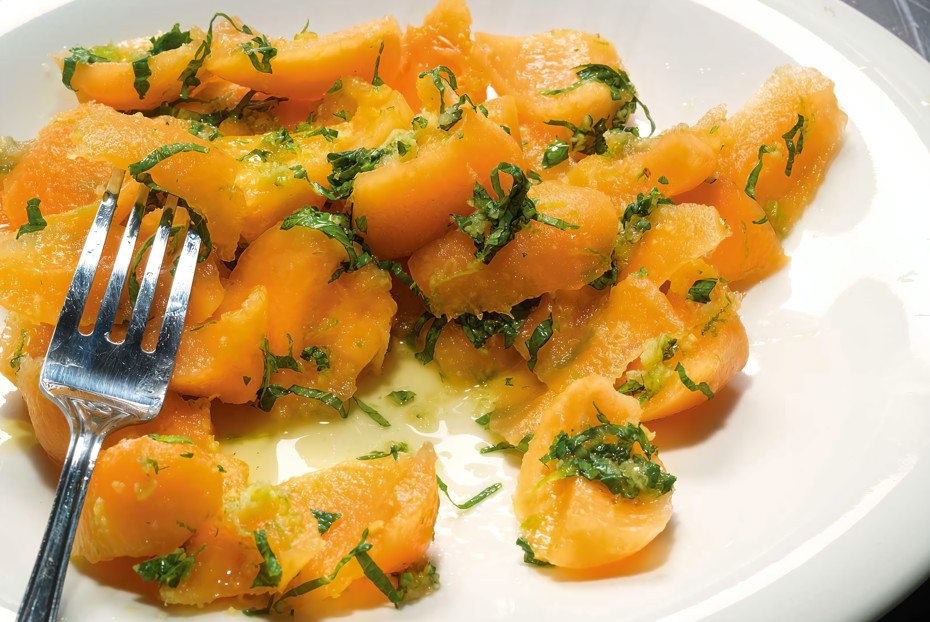 Фото рецепта Дыня с лаймом, мятой и имбирем