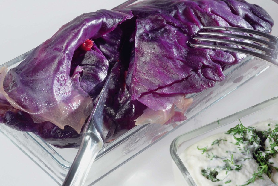 Фото рецепта Голубцы из красной капусты с уткой