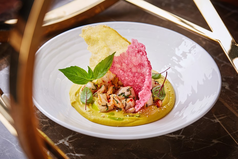 Фото рецепта Хумус из батата с креветкой