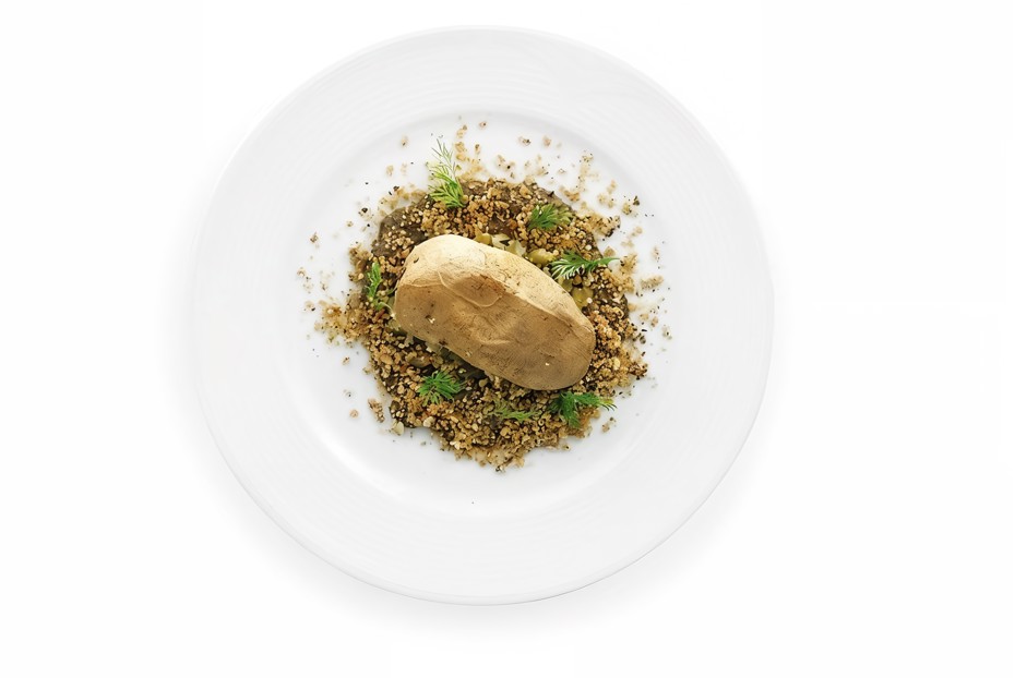 Фото рецепта Картофель с кремом и землей из подосиновиков