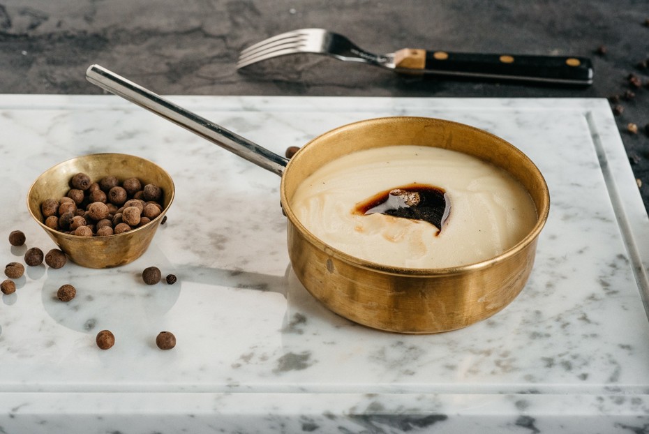 Фото рецепта Картофельное пюре с соусом демигляс