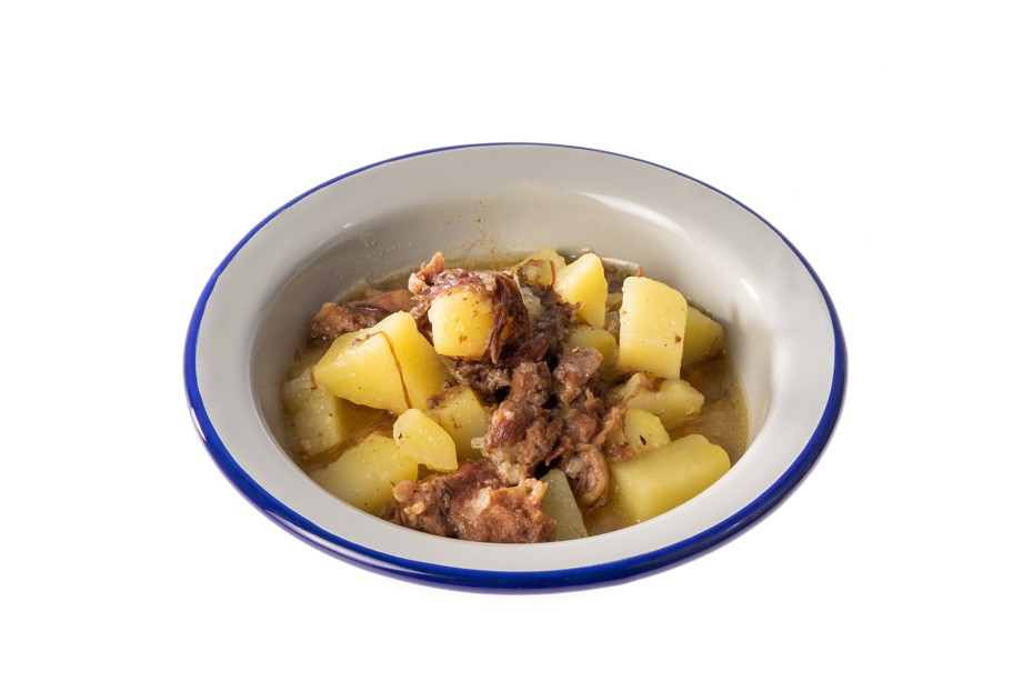 Фото рецепта Картошка с тушенкой