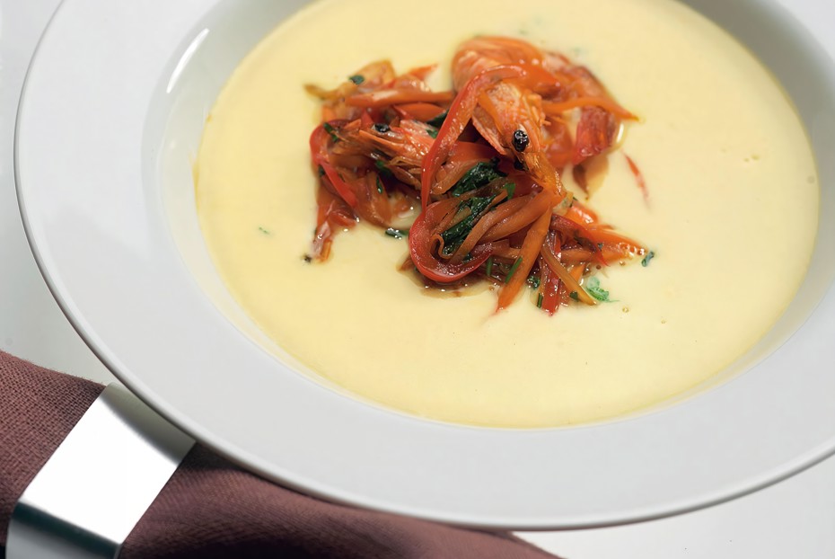 Фото рецепта Крем-суп с кинзой и креветками