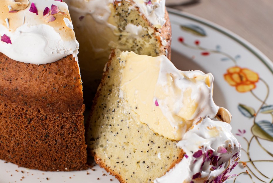 Фото рецепта Кулич с кремом из маракуйи