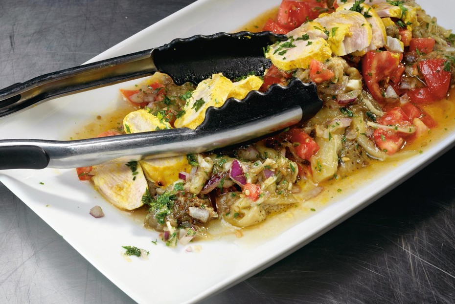 Фото рецепта Курица с печеными баклажанами и лимонным соусом