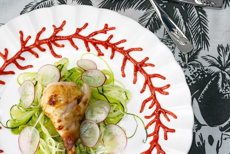 Фото рецепта Курица с зеленой лапшой и редисом