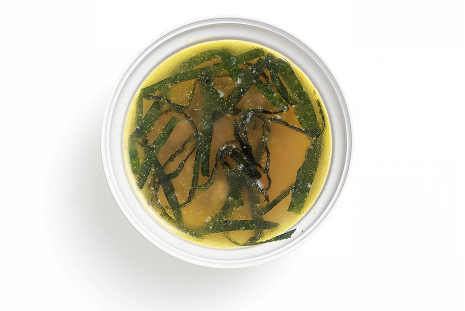 Фото рецепта Куриный бульон с водорослями нори