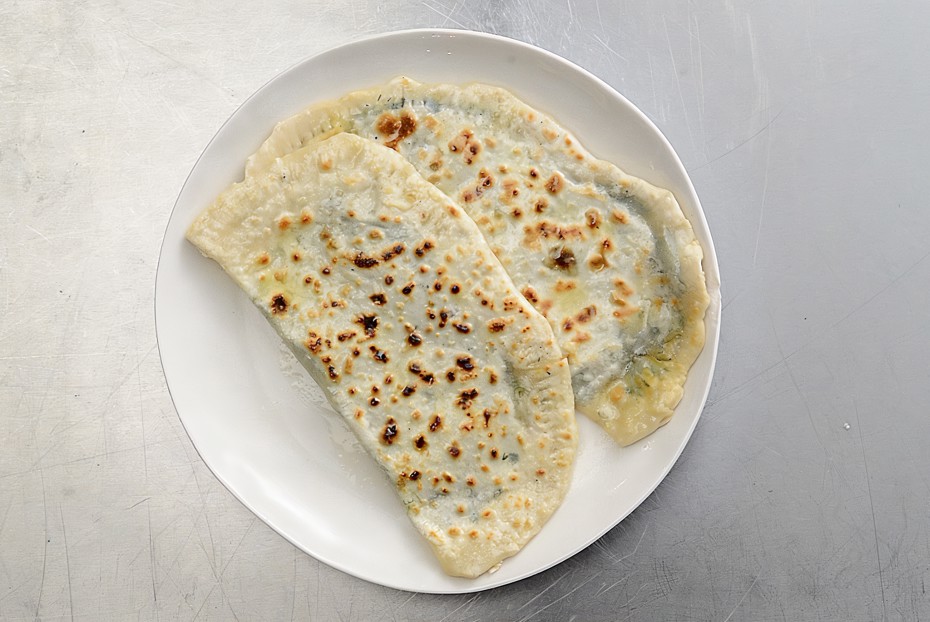 Фото рецепта Кутабы с зеленью