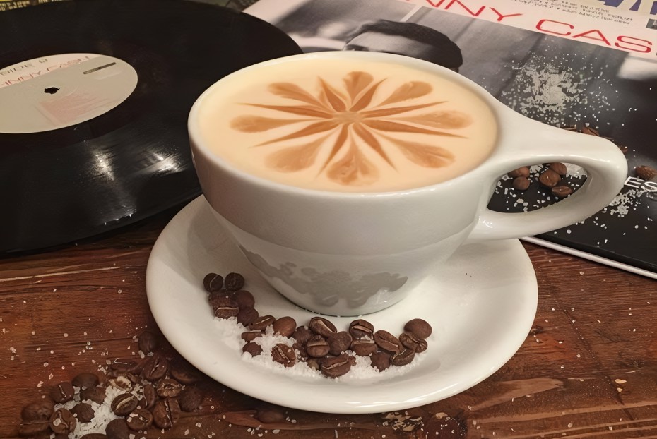 Фото рецепта Латте «Ирис»