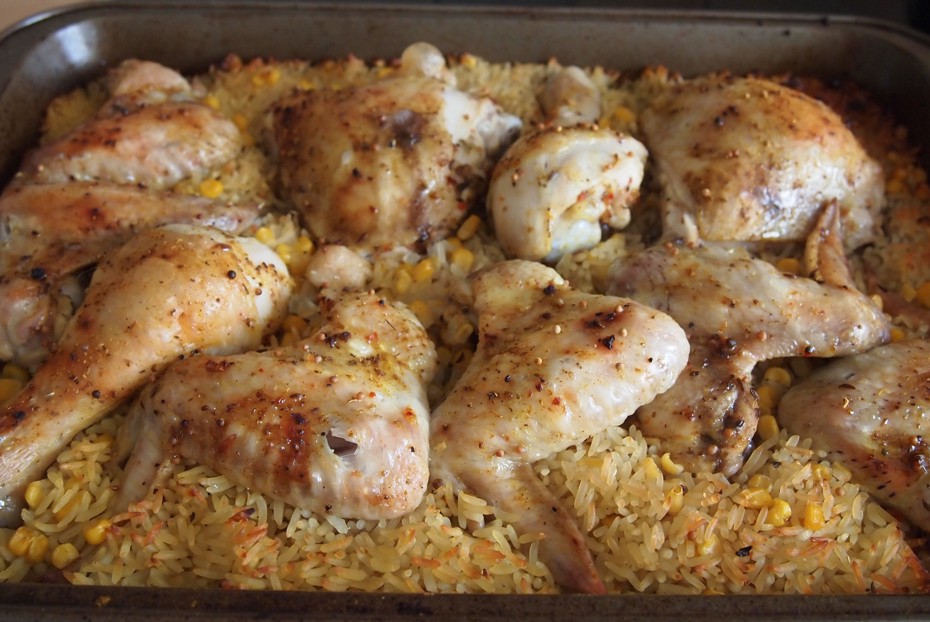 Фото рецепта Ленивый тушеный рис с кукурузой