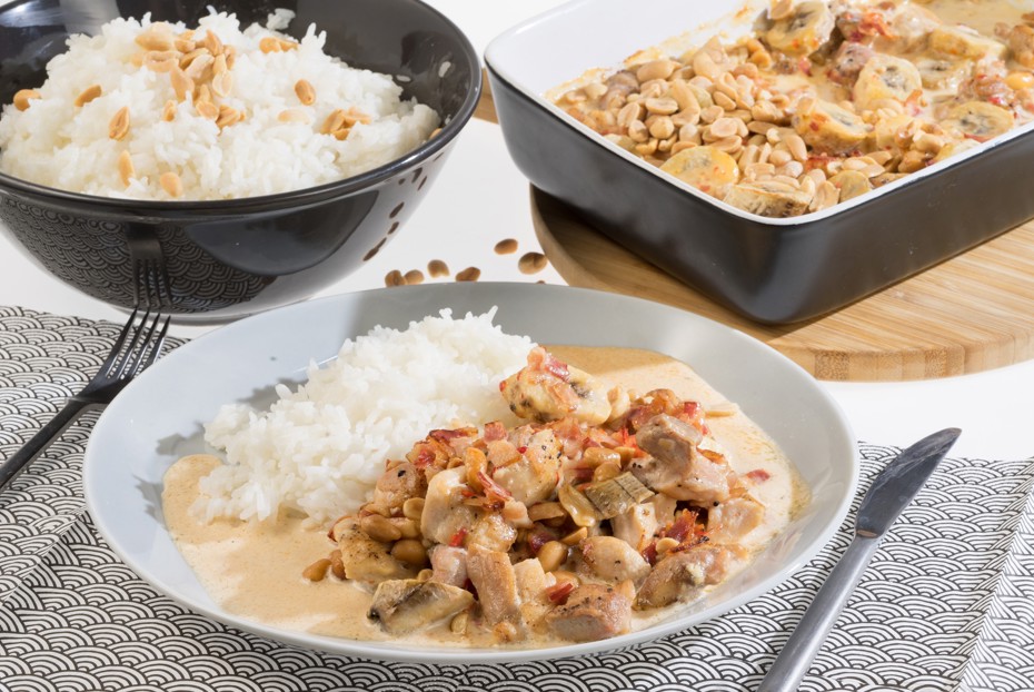 Фото рецепта Запеченная курица с арахисом «Летящий Якоб»