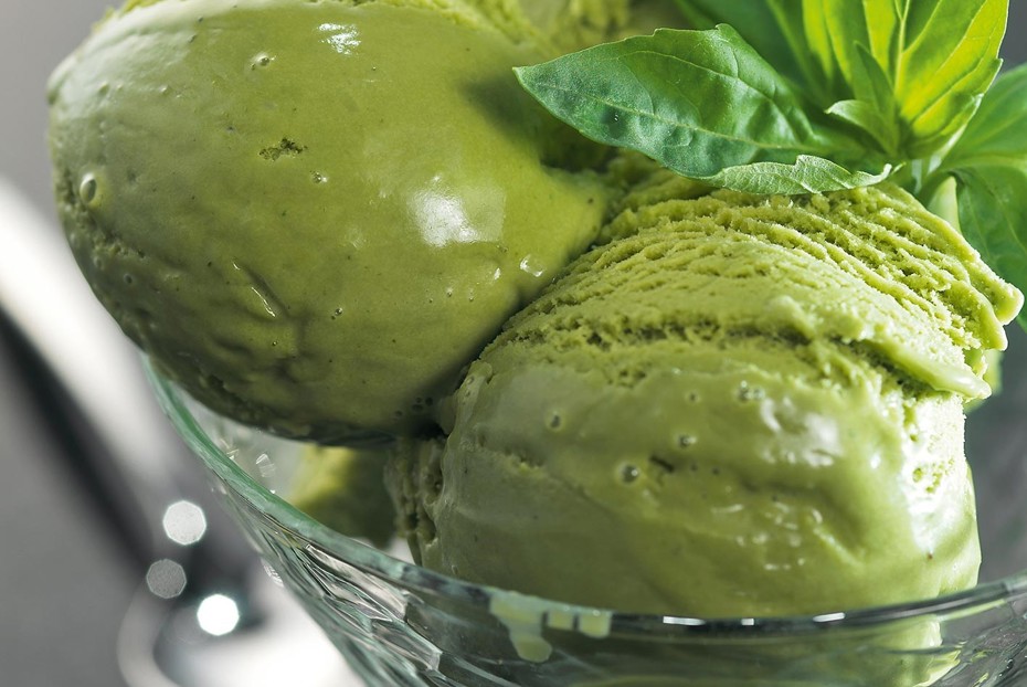 Фото рецепта Мороженое из базилика