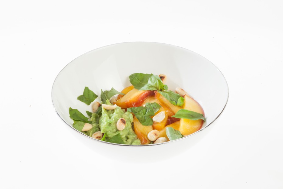 Фото рецепта Мусс из авокадо с персиками и базиликом