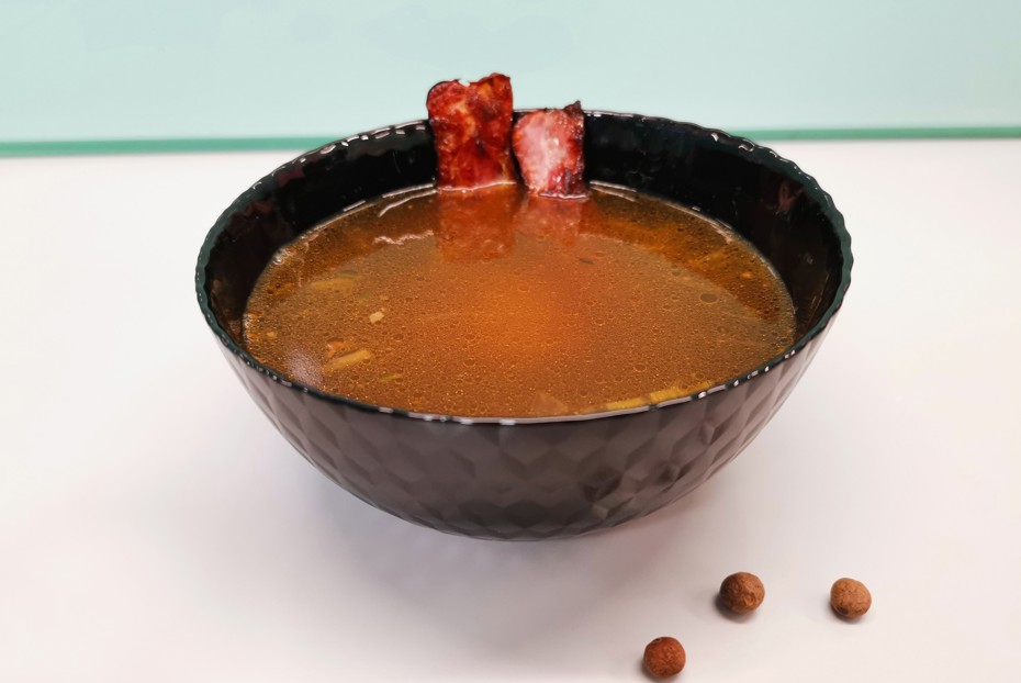 Фото рецепта Острый говяжий бульон