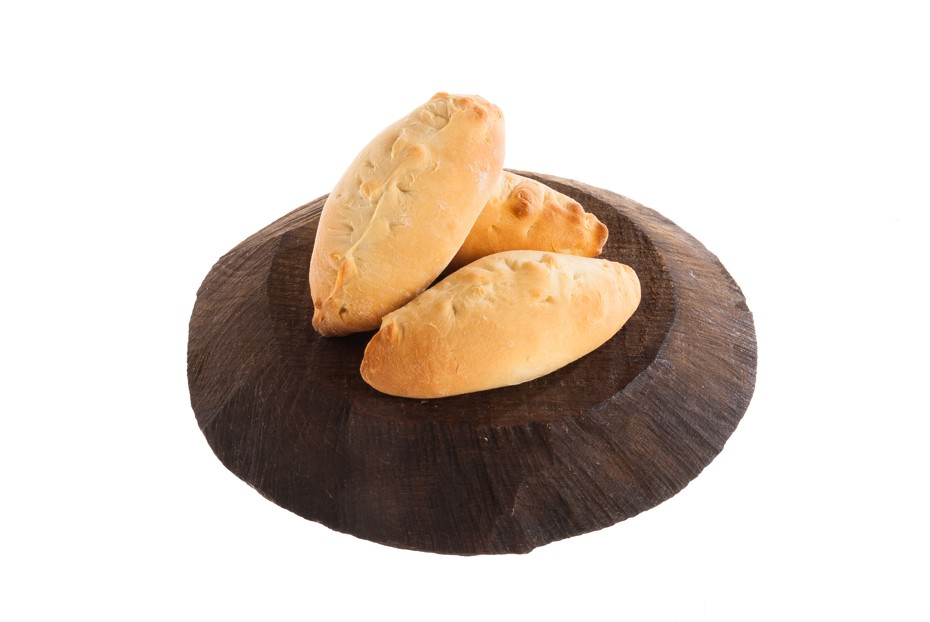 Фото рецепта Пирожки с луком и яйцом