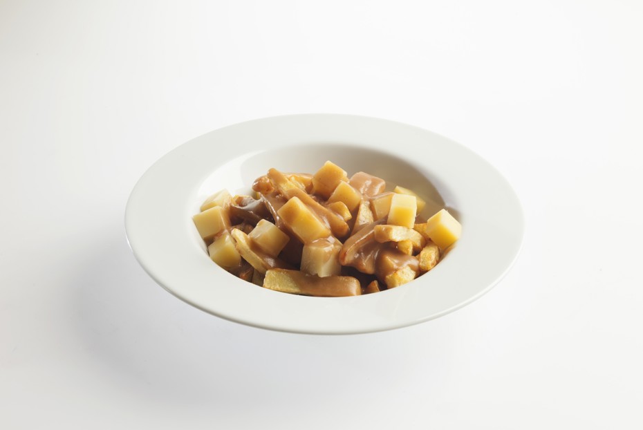 Фото рецепта Картофель фри с сыром и подливой путин