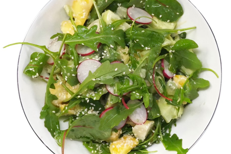 Фото рецепта Салат из авокадо, персика и редиса