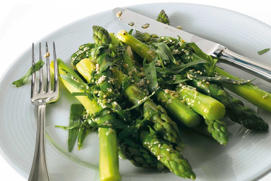 Фото рецепта Салат из спаржи с эстрагоном