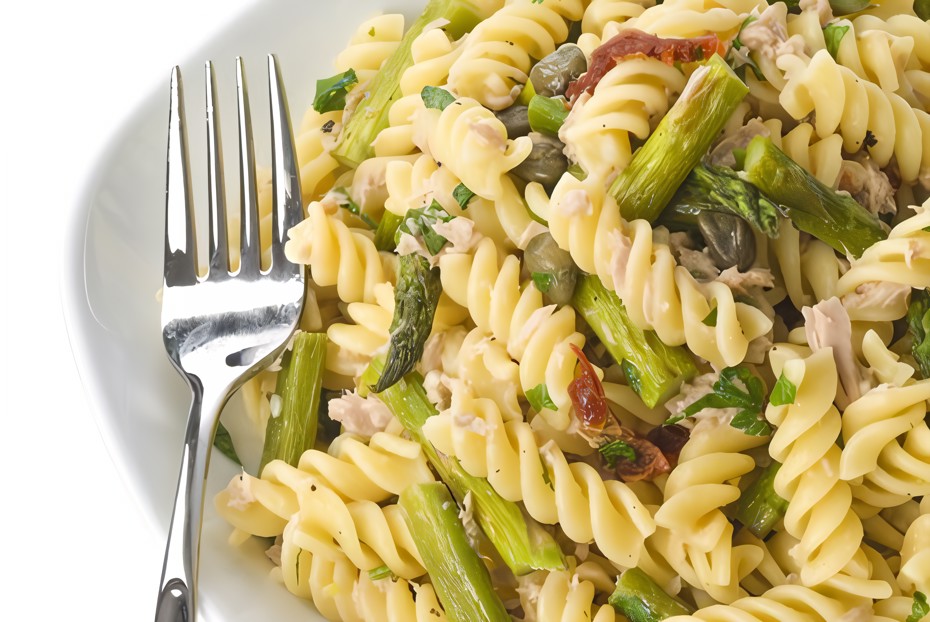 Фото рецепта Салат нисуаз с пастой