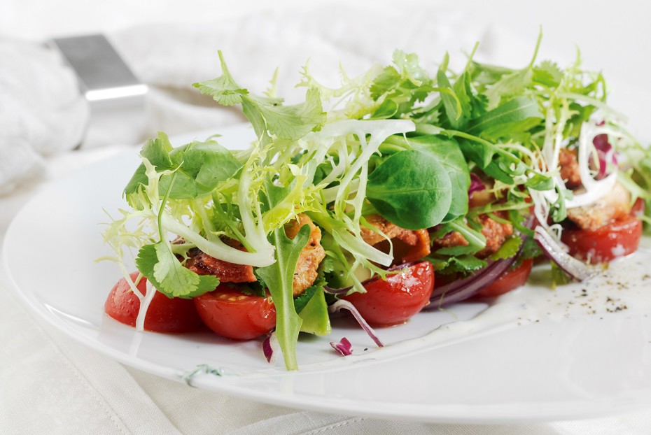 Фото рецепта Салат с цыпленком тандури