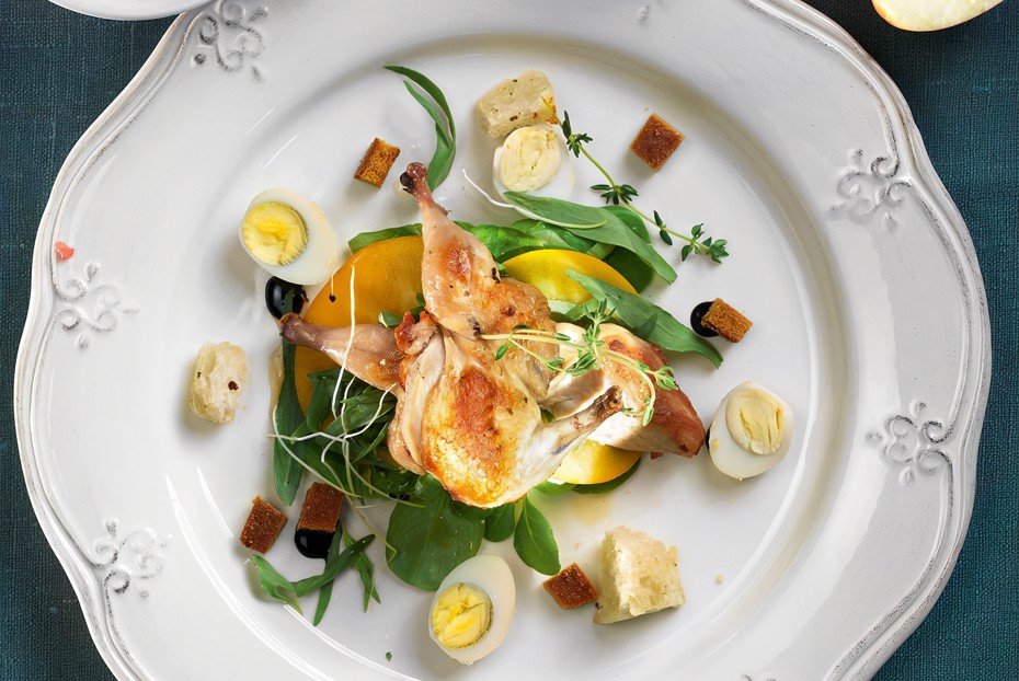 Фото рецепта Салат с перепелкой