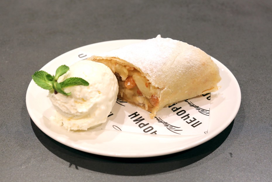 Фото рецепта Штрудель с яблоками