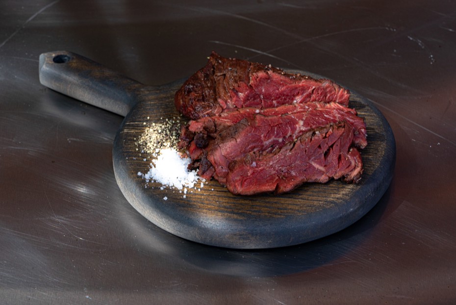 Фото рецепта Стейк мясника на мангале