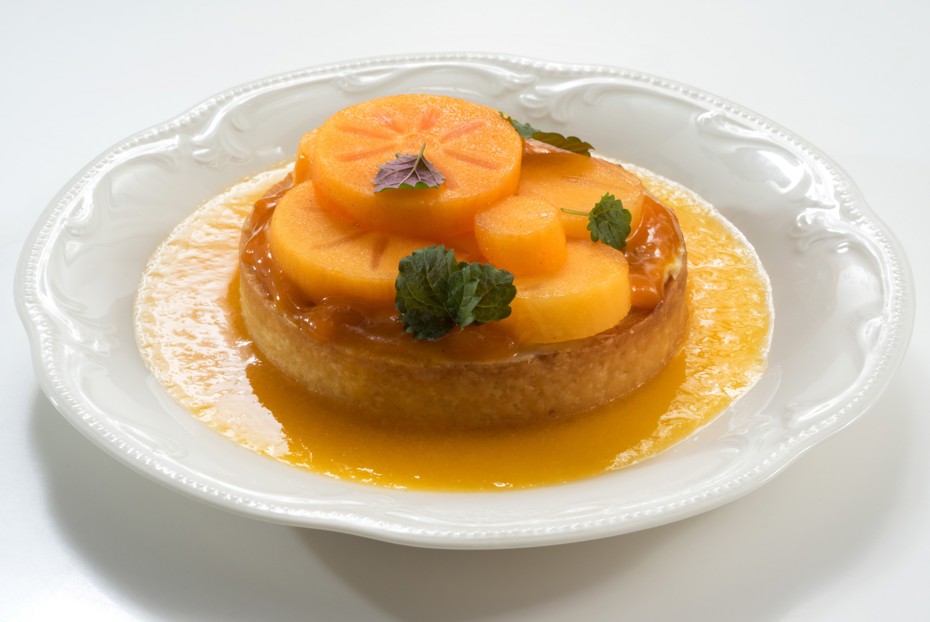 Фото рецепта Тарт с хурмой и облепихой