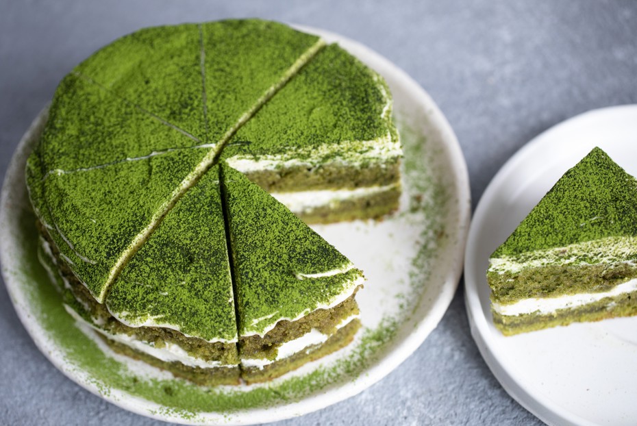 Фото рецепта Торт «Зеленый бархат» с сырным кремом