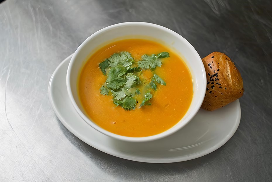 Фото рецепта Тыквенный суп с имбирем