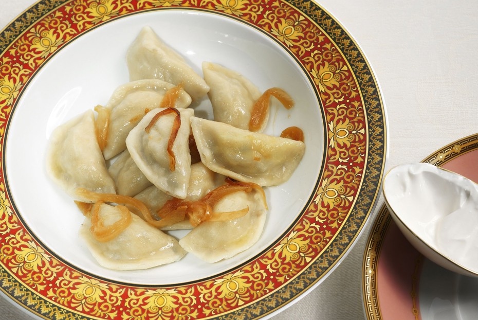 Фото рецепта Вареники с курицей и грибами