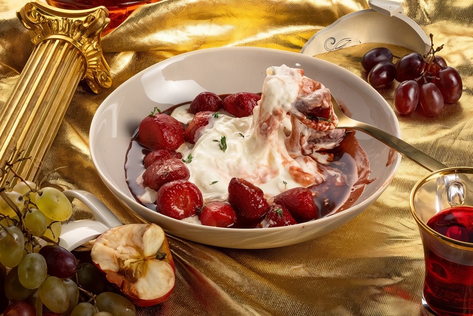 Фото рецепта Жареная клубника со страчателлой