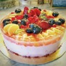 Фотография рецепта Бисквитноягодный торт автор КУЛИНАРНАДОМНИК