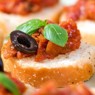 Фотография рецепта Брускетта с томатами и анчоусами автор Masha Potashova
