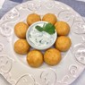 Фотография рецепта Гороховые крокеты с сыром мацони и кинзой автор Еда